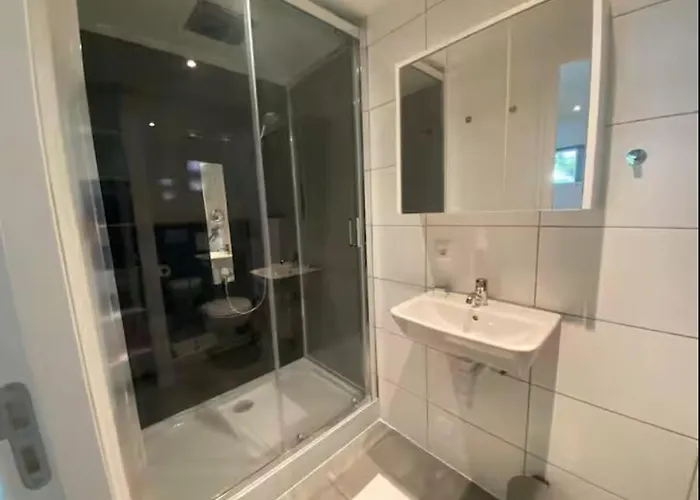 Gastensuite Flora Bed & Breakfast 3*