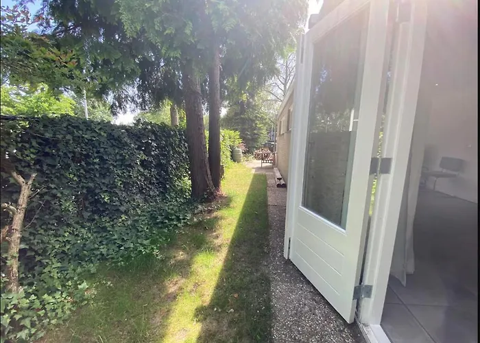 Gastensuite Flora 3* Eindhoven