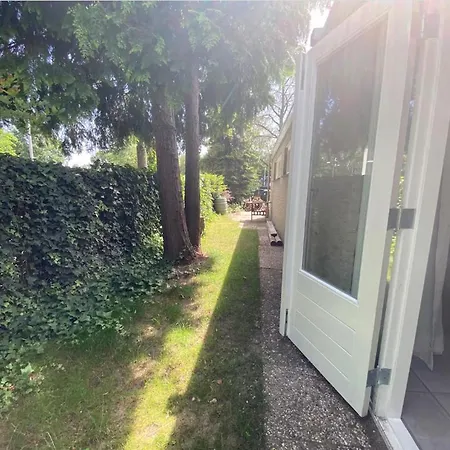 Gastensuite Flora 3* Eindhoven